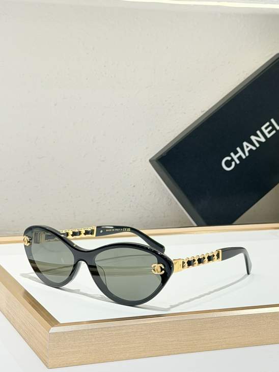 Picture of Chanel Sunglasses _SKUfw79614935fw